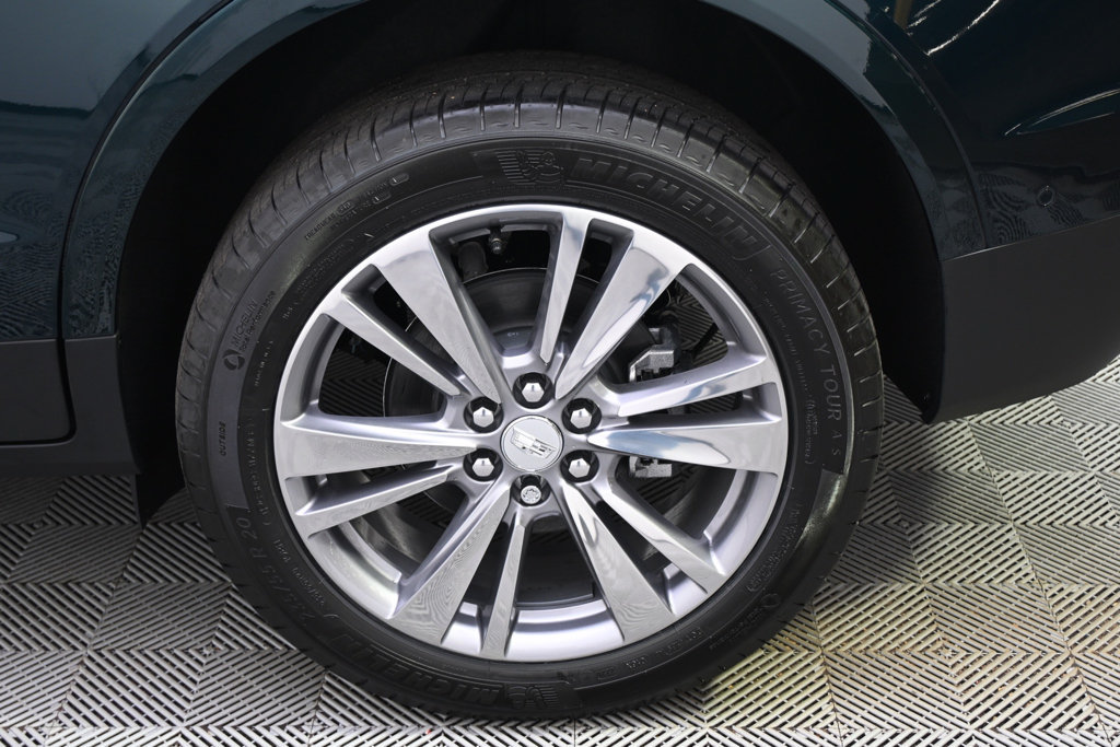 New 2026 Cadillac XT5 Premium Luxury w/ LPO, Floor Liner Package AWD/4WD image 20
