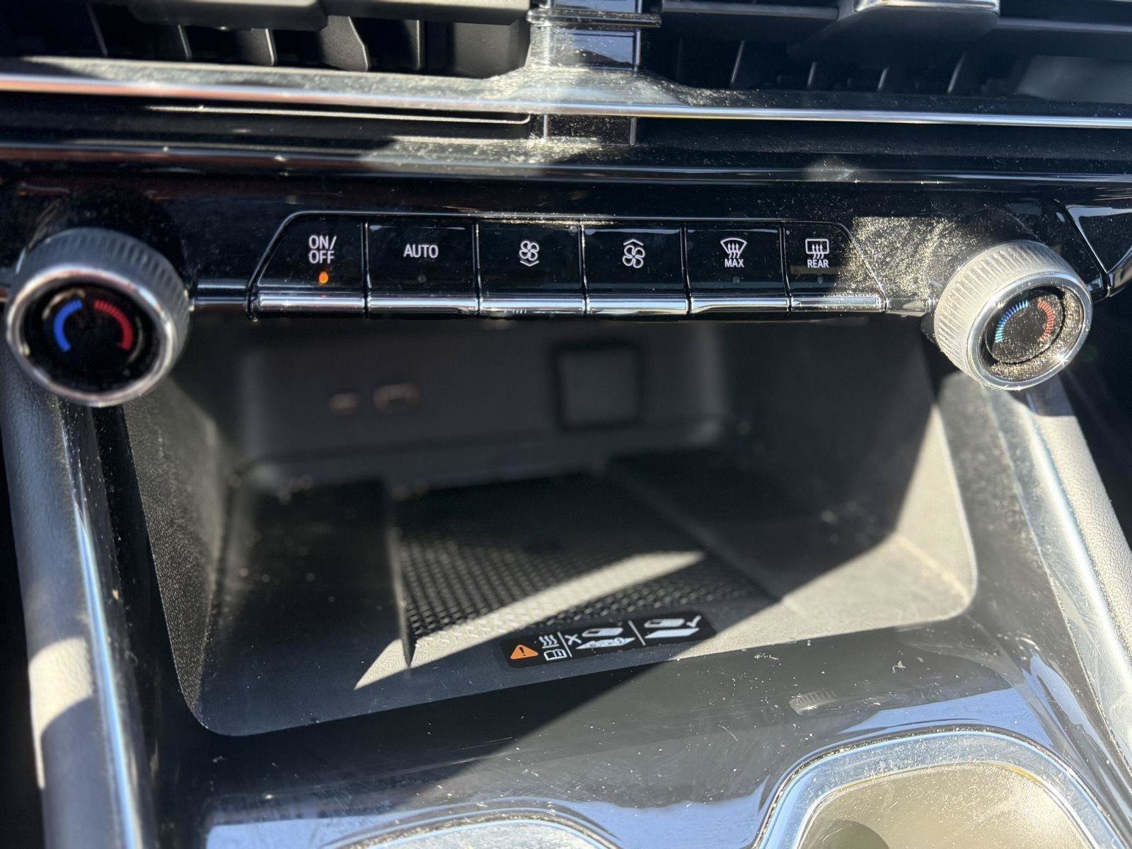 Used 2025 Chevrolet Traverse RS w/ LPO, Floor Liner Package FWD image 18