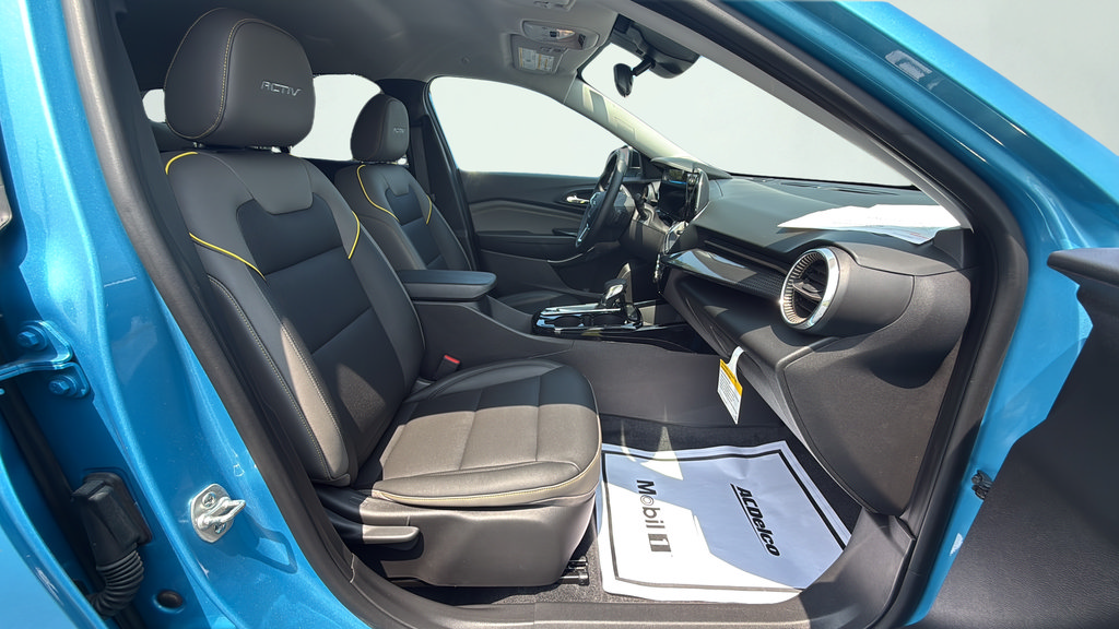 Used 2025 Chevrolet Trax ACTIV w/ Driver Confidence Package FWD image 41