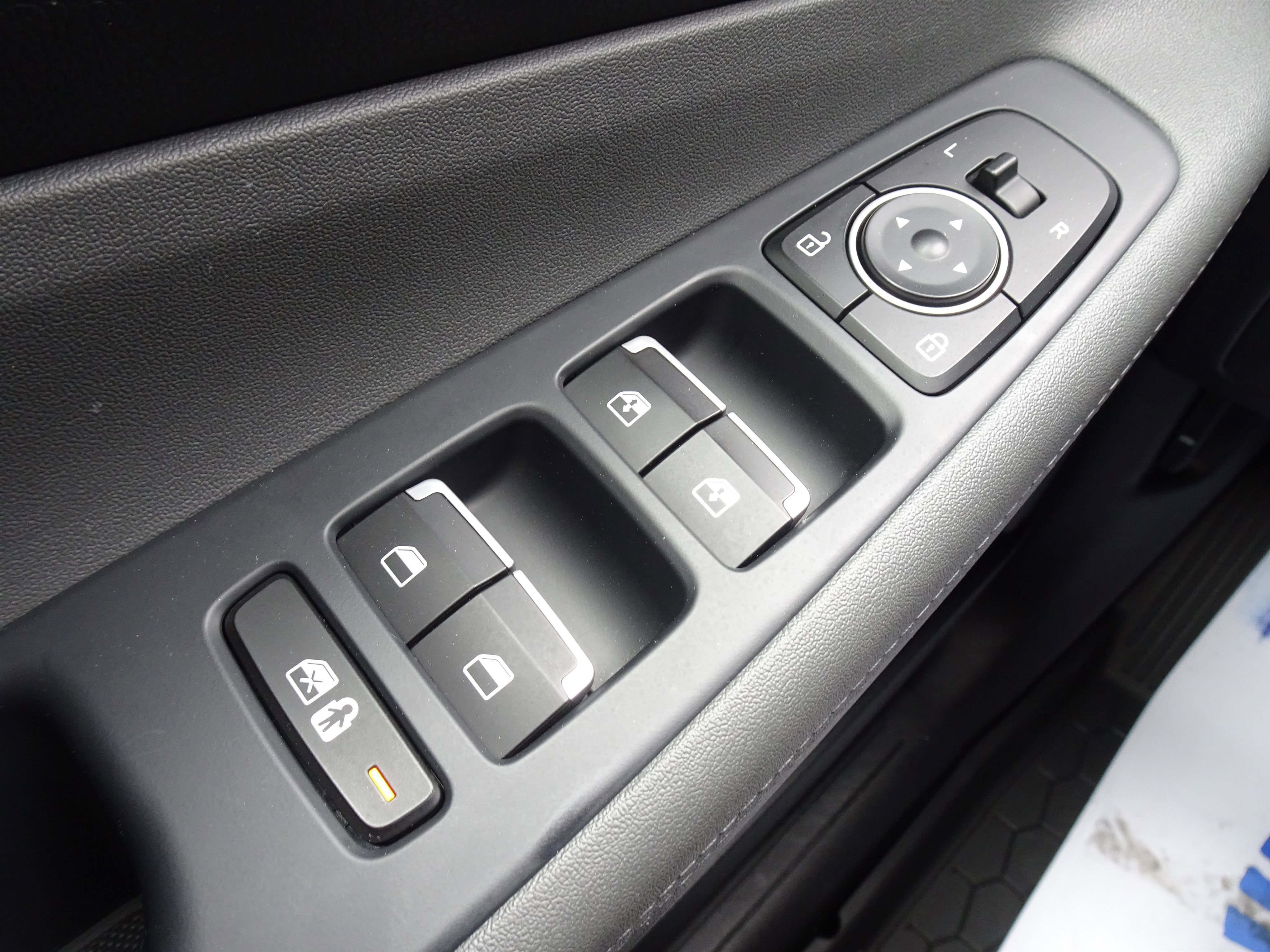 Used 2023 Hyundai Santa Fe SEL AWD/4WD image 24