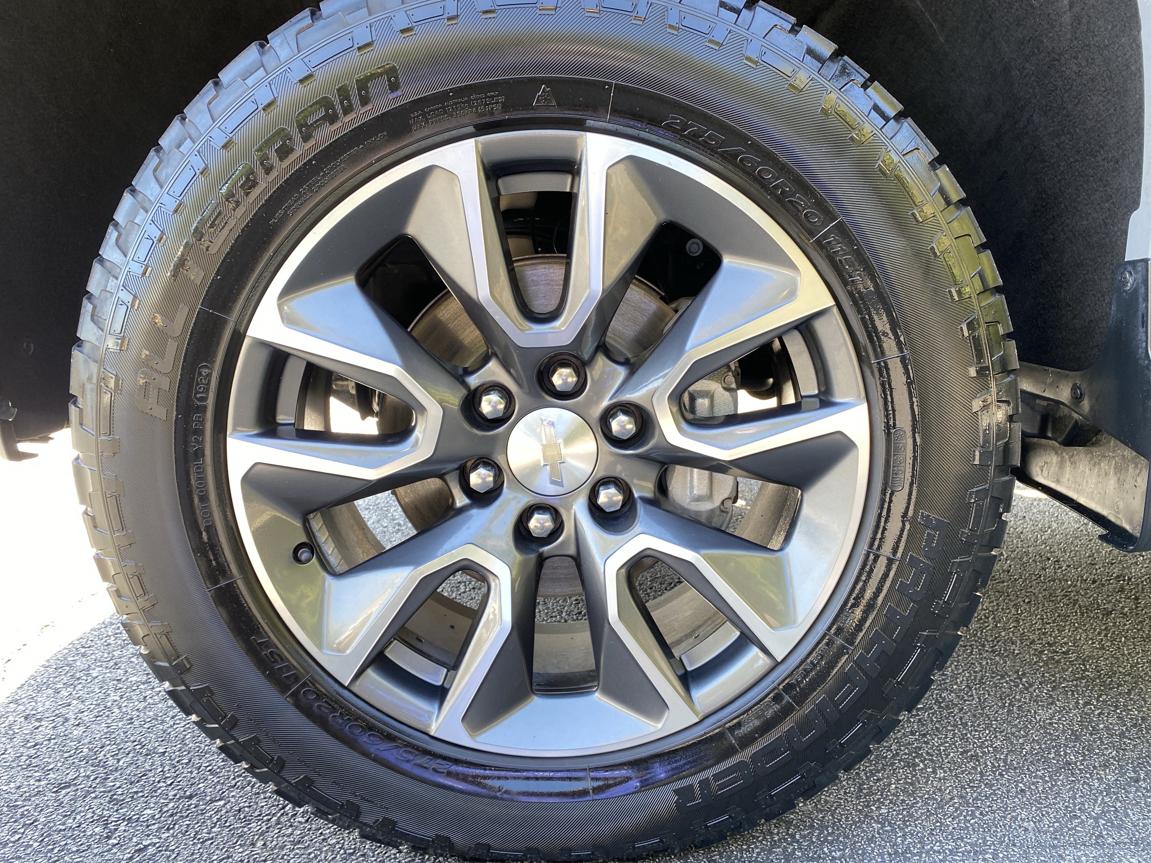 Used 2024 Chevrolet Silverado 1500 LT Trail Boss w/ Convenience Package II AWD/4WD image 48