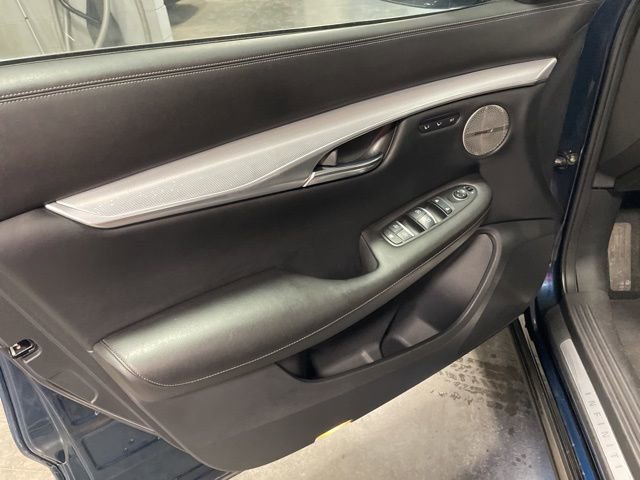 Used 2019 INFINITI QX50 Essential w/ Premium Heat Package image 12