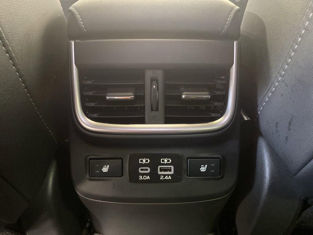Used 2023 Subaru Outback Limited image 18