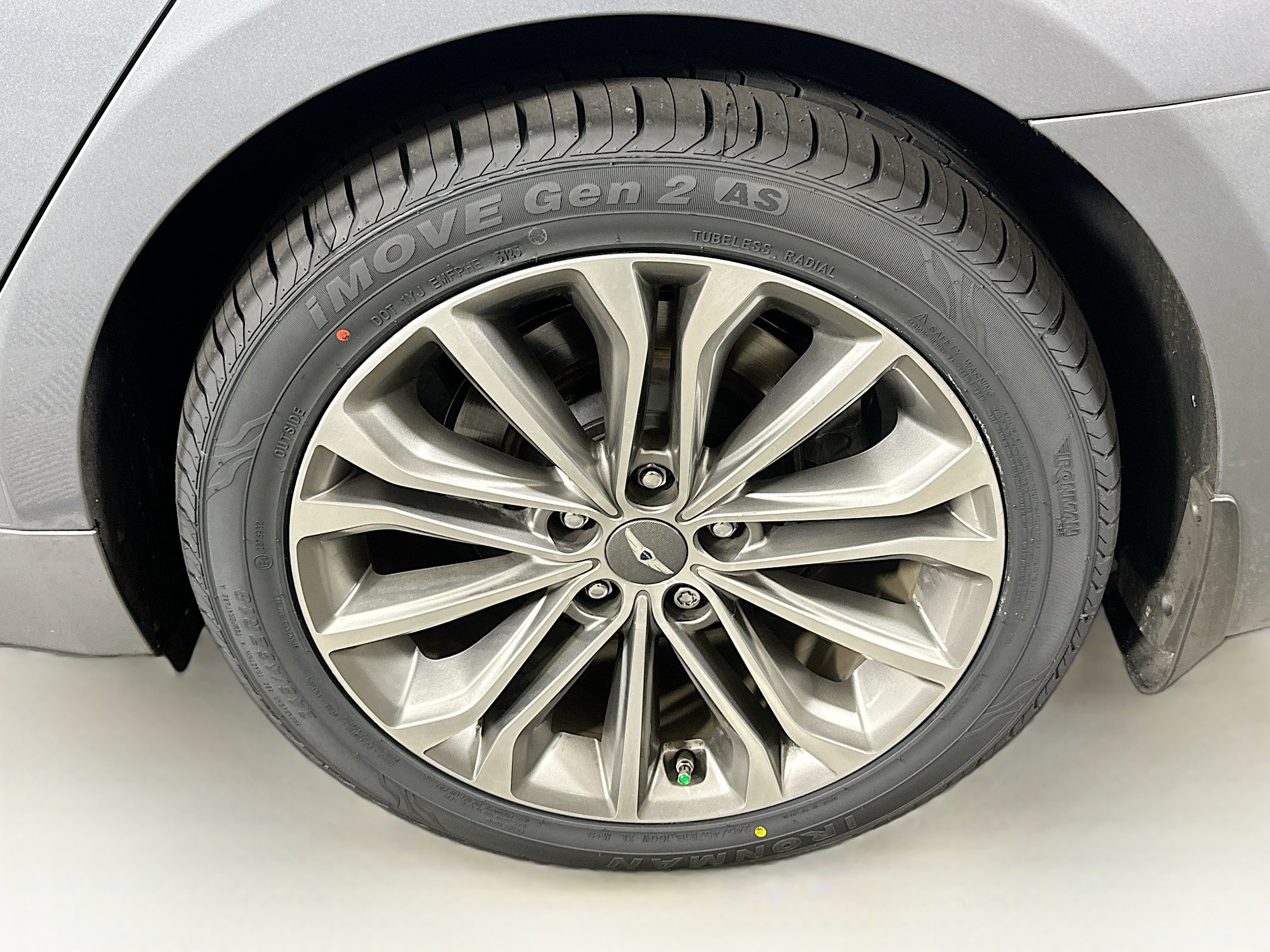 Used 2015 Hyundai Genesis 3.8 w/ Option Group 02 RWD image 11