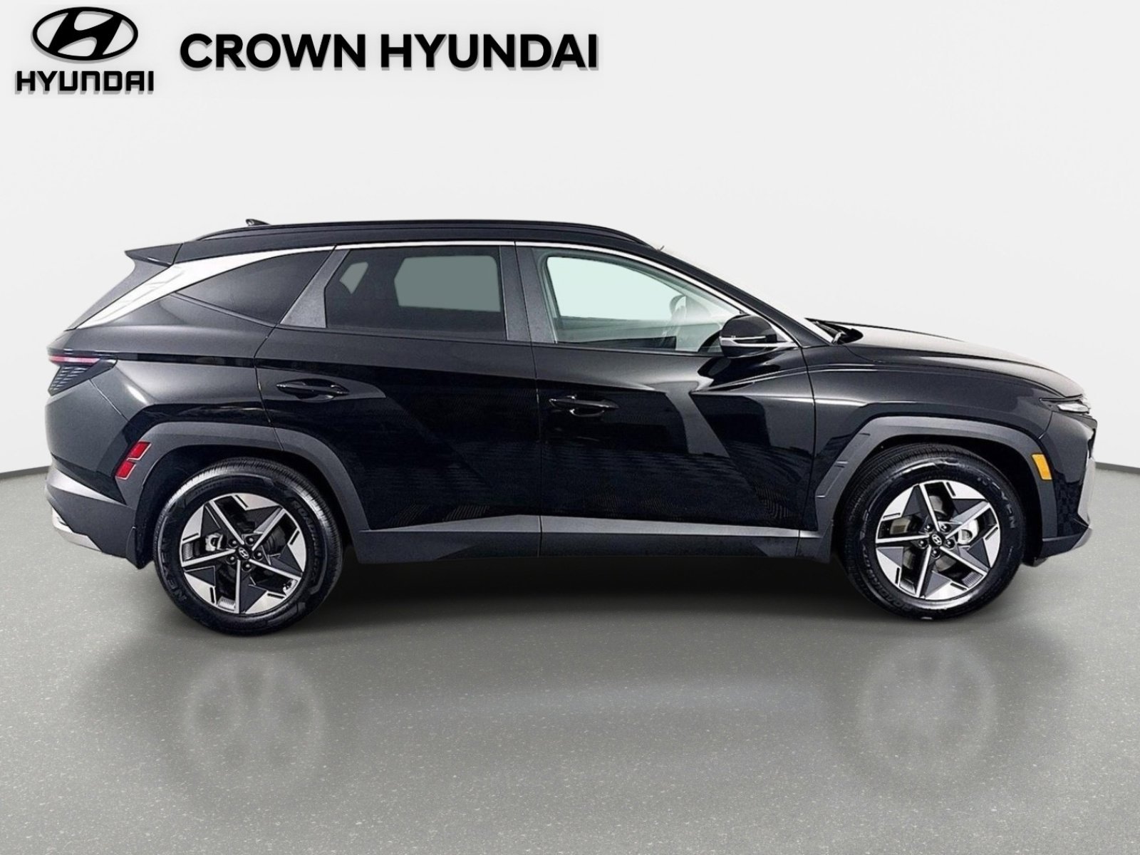 Used 2025 Hyundai Tucson SEL FWD image 4