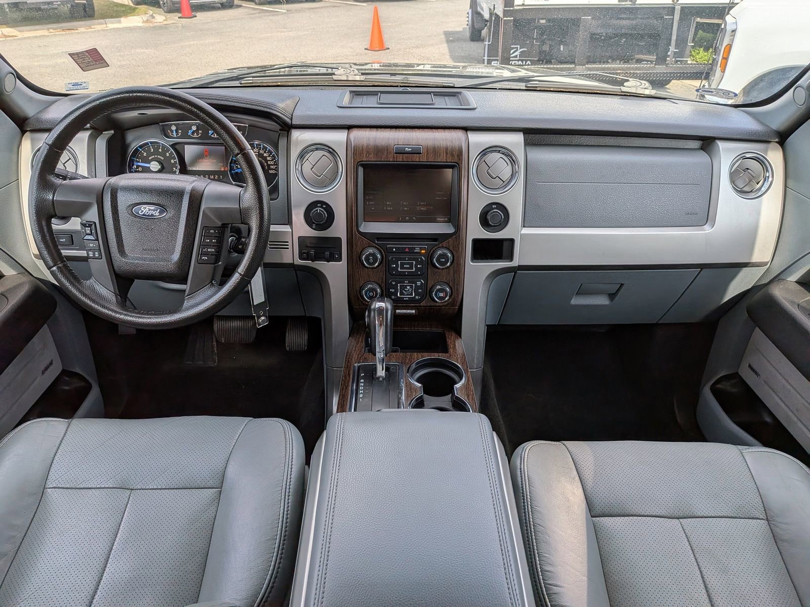 Used 2013 Ford F150 Lariat w/ Luxury Equipment Group RWD image 8