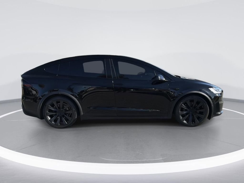 Used 2022 Tesla Model X Plaid image 3