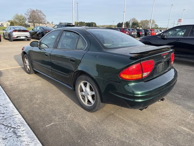 Used 2002 Oldsmobile Alero GL w/ Sun & Sound Pkg image 2