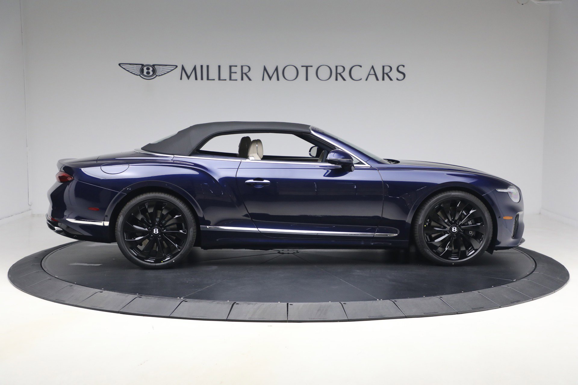 New 2026 Bentley Continental GTC AWD/4WD image 13