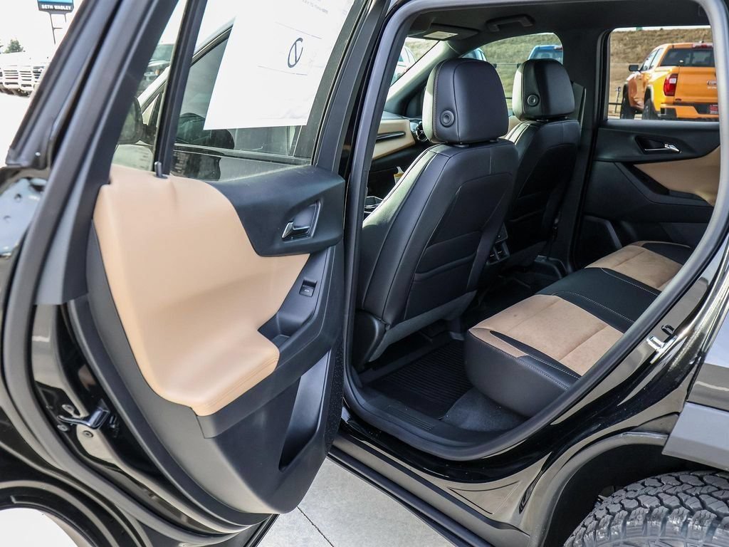 New 2026 Chevrolet Equinox ACTIV w/ Convenience Package III AWD/4WD image 48
