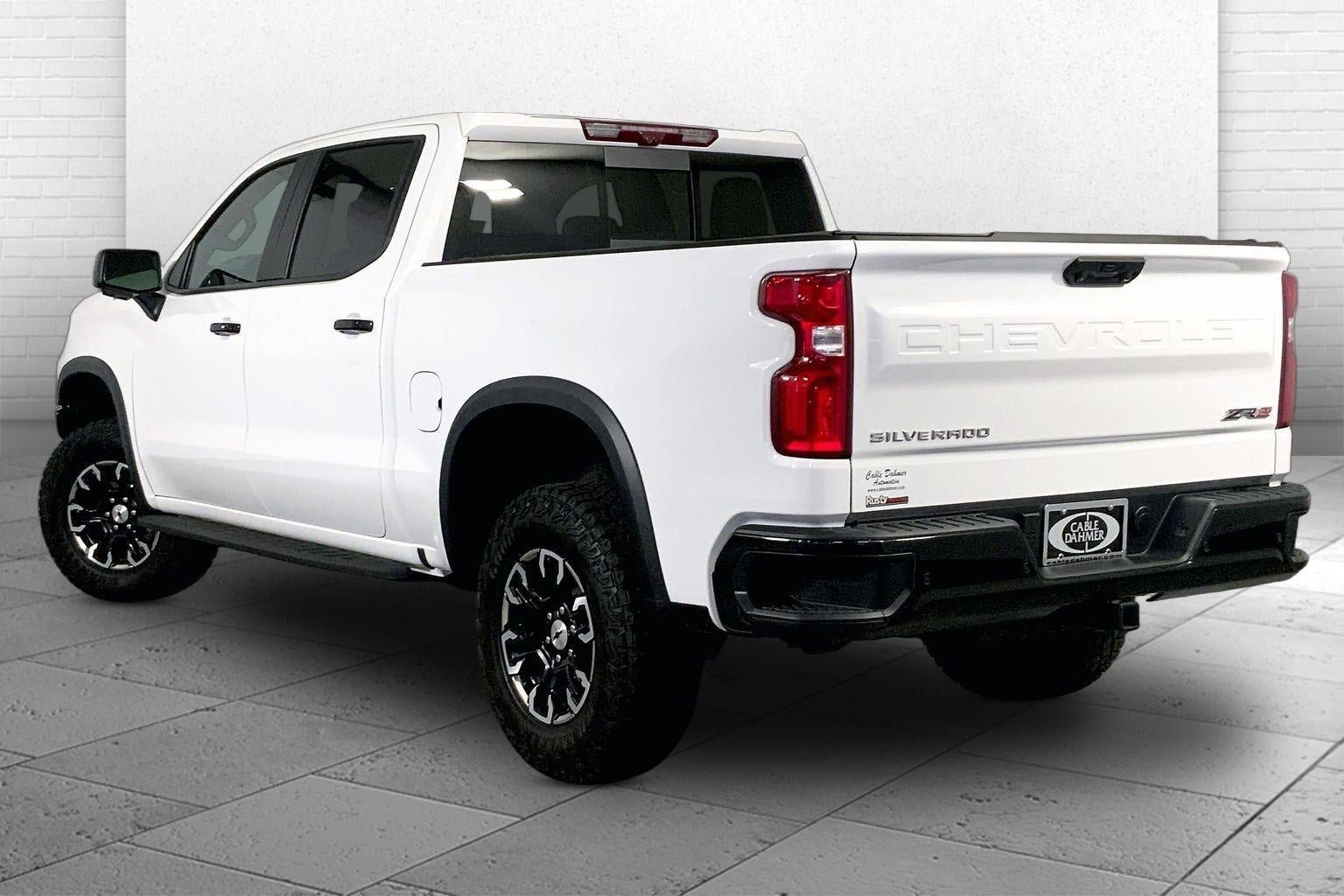 Used 2025 Chevrolet Silverado 1500 ZR2 w/ Technology Package AWD/4WD image 11