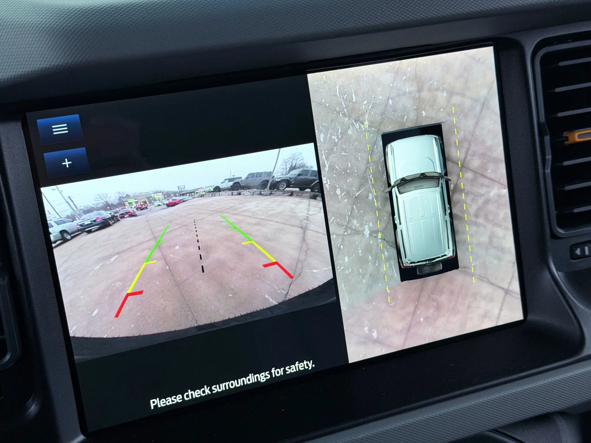 Used 2022 Ford Bronco Badlands image 47