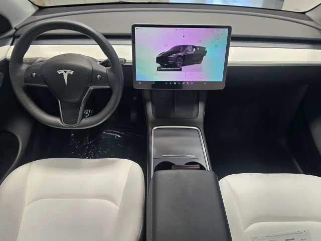 Used 2025 Tesla Model Y Long Range AWD/4WD image 11