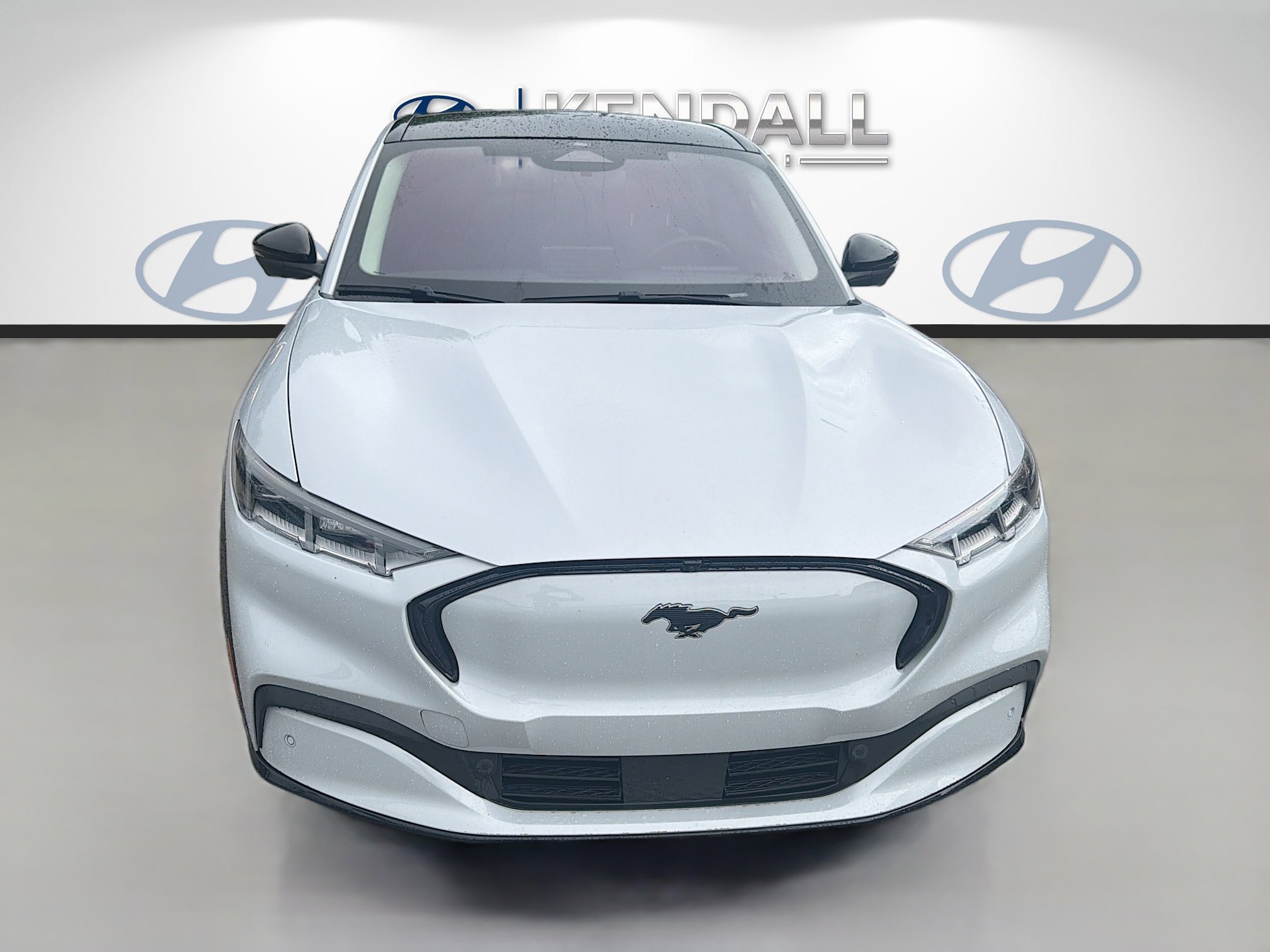 Used 2021 Ford Mustang Mach-E Premium RWD image 2