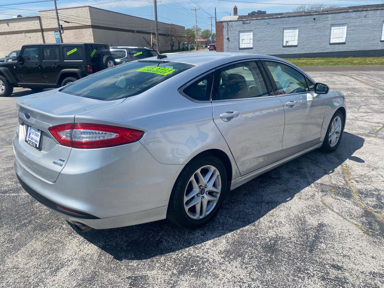 Used 2014 Ford Fusion SE w/ Equipment Group 202A image 4