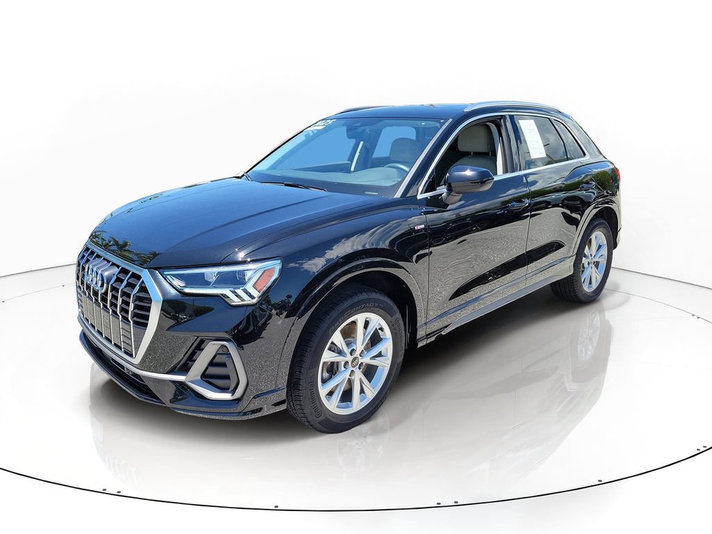 Certified 2025 Audi Q3 2.0T Premium Plus w/ Premium Plus Package AWD/4WD image 2