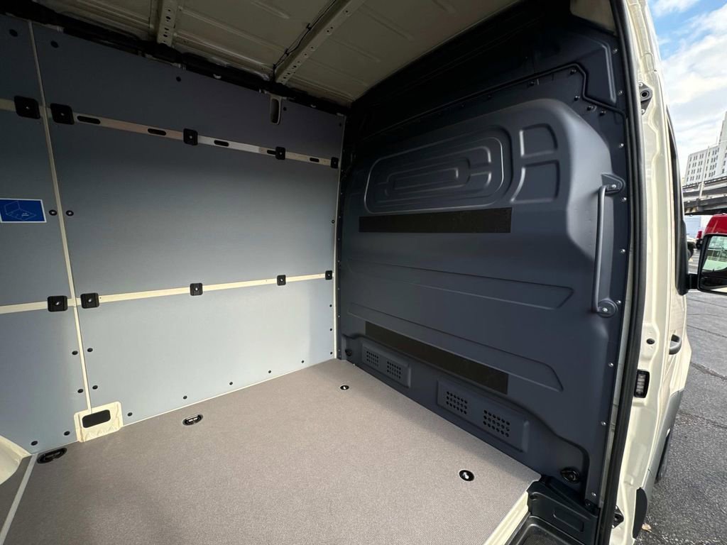 New 2025 Mercedes-Benz Sprinter 2500 image 10
