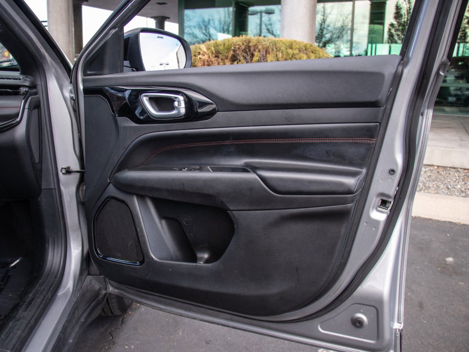 Used 2023 Jeep Compass Trailhawk image 20