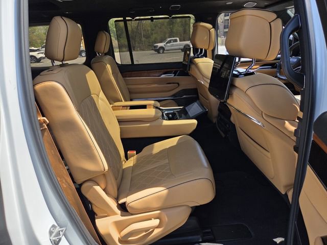 Used 2023 Jeep Grand Wagoneer Series III w/ Rear Seat Video Group 1 image 16