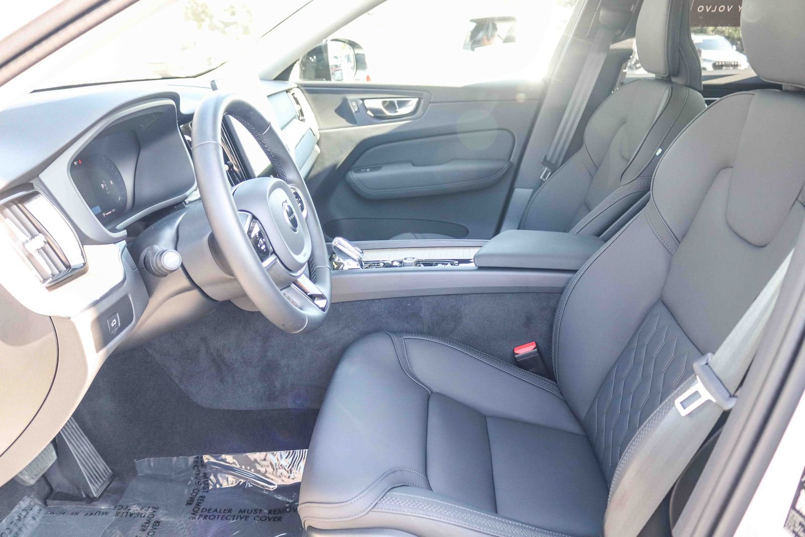 Certified 2026 Volvo XC60 B5 Core AWD/4WD image 19