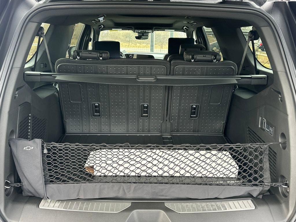 New 2026 Chevrolet Suburban High Country image 10