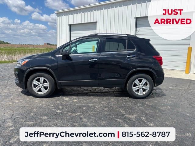 Used 2020 Chevrolet Trax LT w/ Driver Confidence Package AWD/4WD image 3