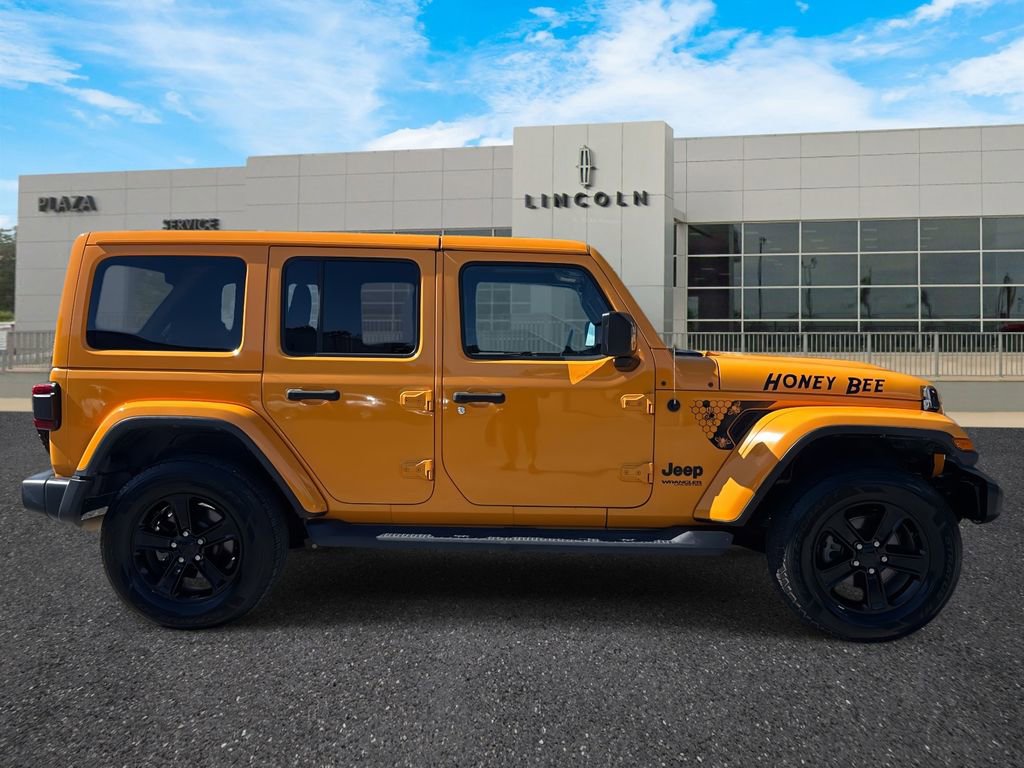 Used 2021 Jeep Wrangler Unlimited Sahara image 2