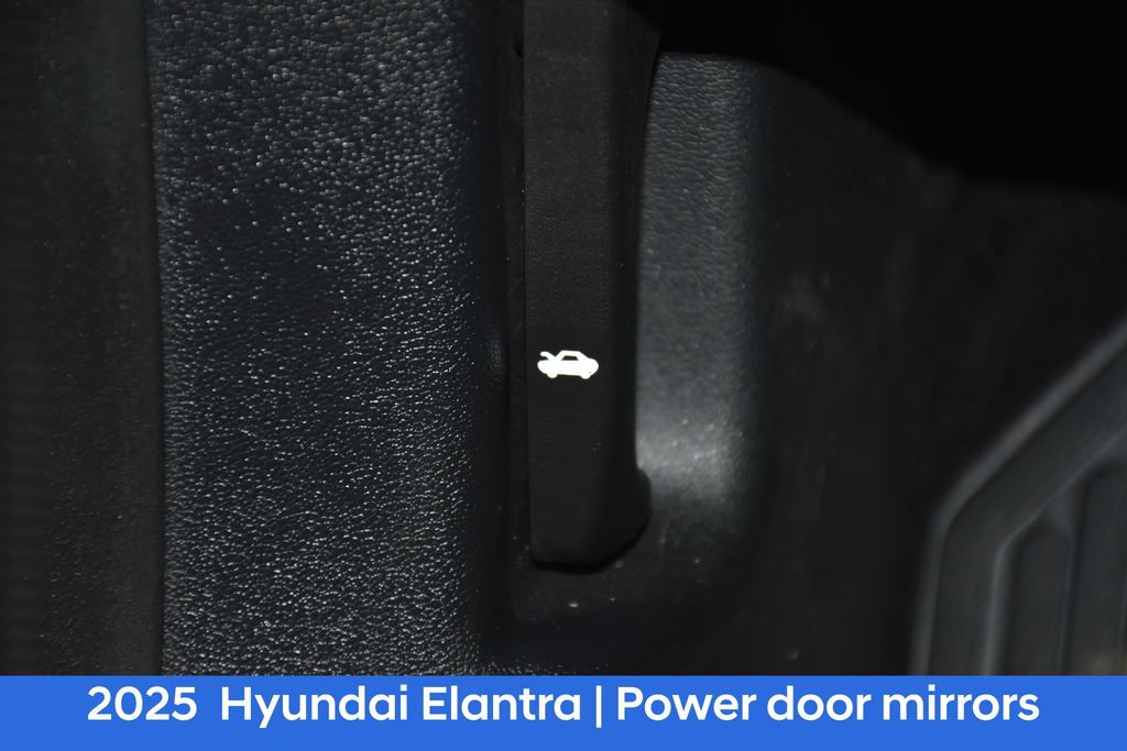 Used 2025 Hyundai Elantra Limited FWD image 25