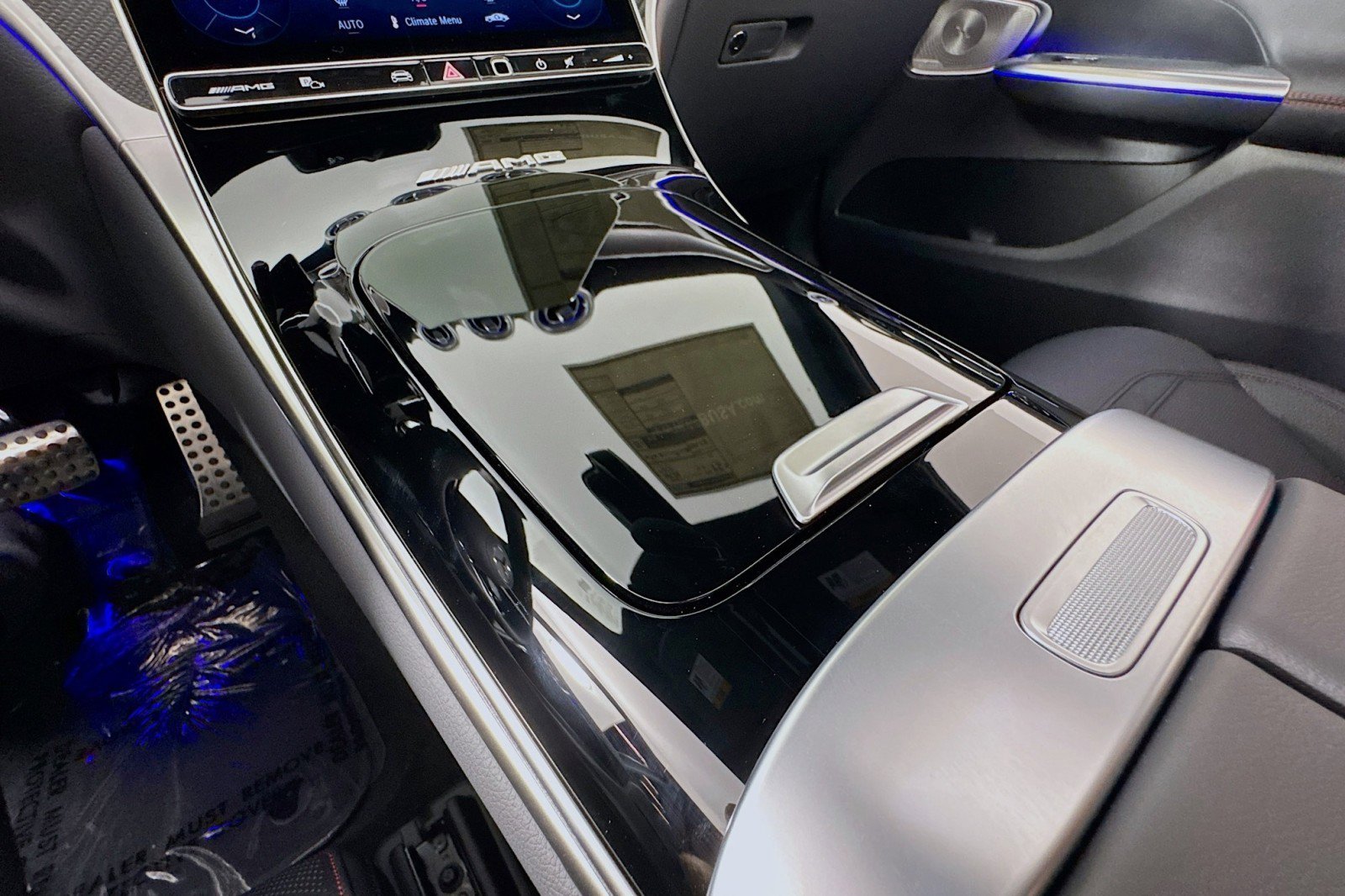 New 2025 Mercedes-Benz GLC 43 AMG 4MATIC image 5