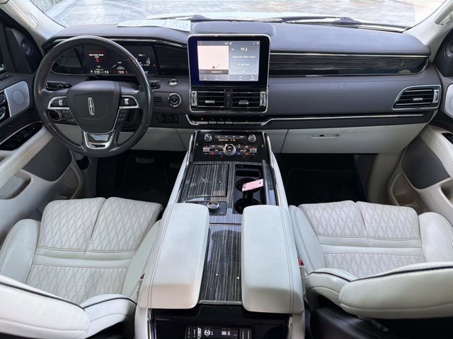Used 2020 Lincoln Navigator Black Label w/ Cargo Convenience Package AWD/4WD image 27