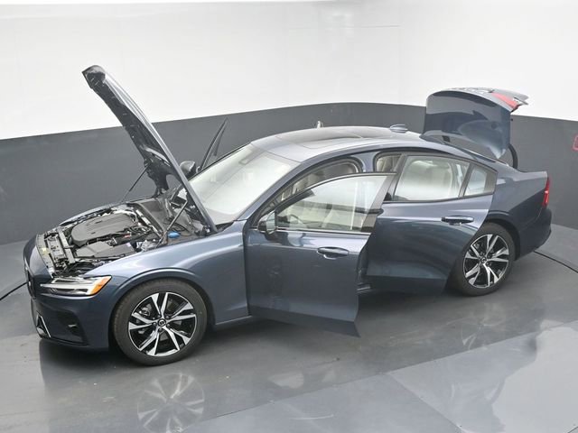Used 2024 Volvo S60 B5 Core w/ Climate Package image 47