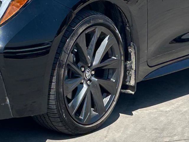 Certified 2025 Toyota Corolla SE FWD image 9