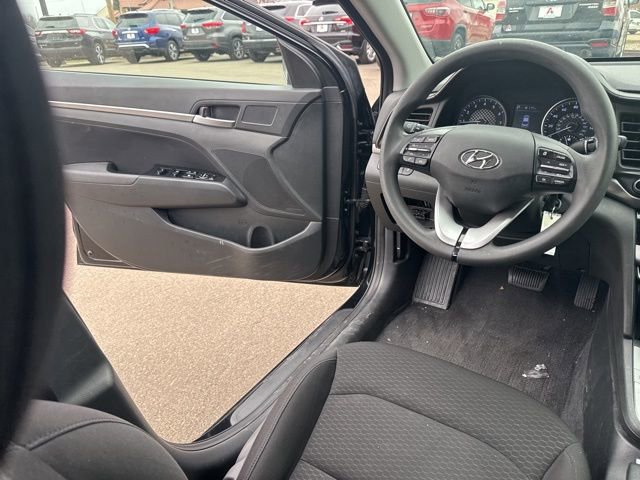 Used 2019 Hyundai Elantra SEL w/ Cargo Package image 15