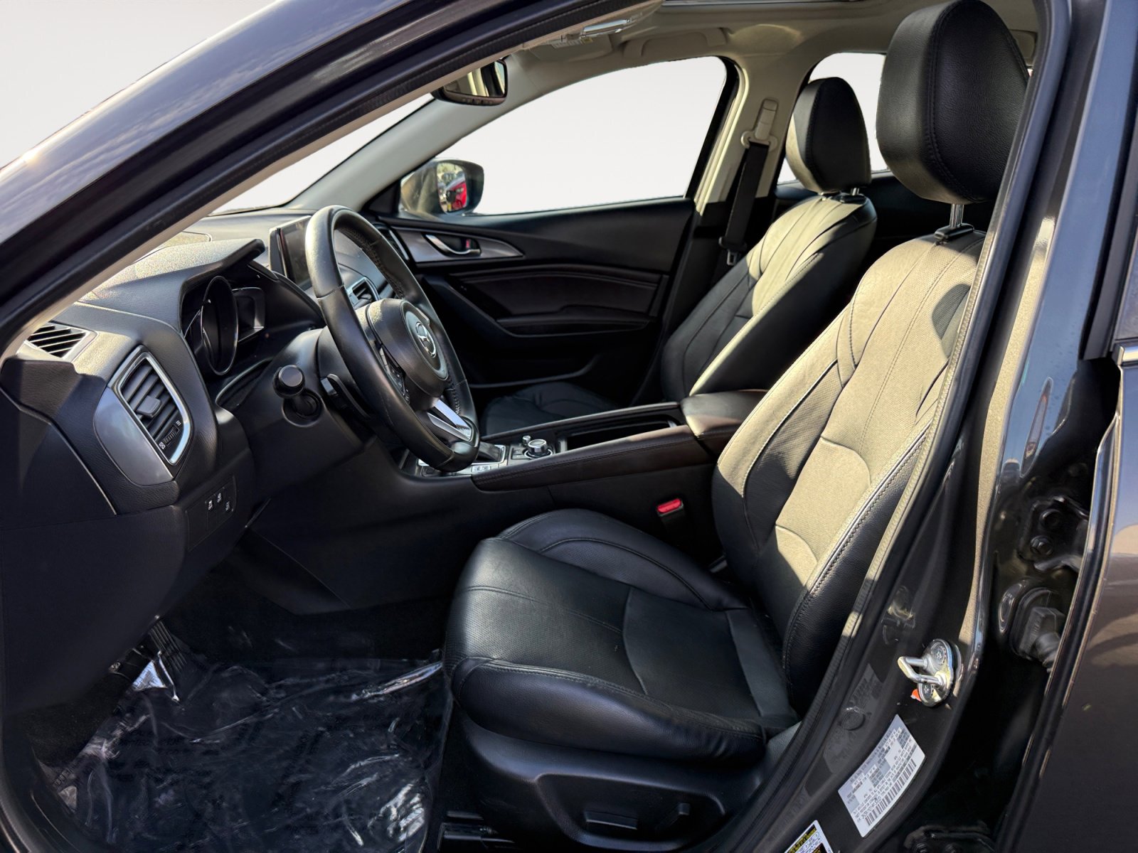 Used 2017 MAZDA MAZDA3 Grand Touring w/ Premium Equipment Package image 10