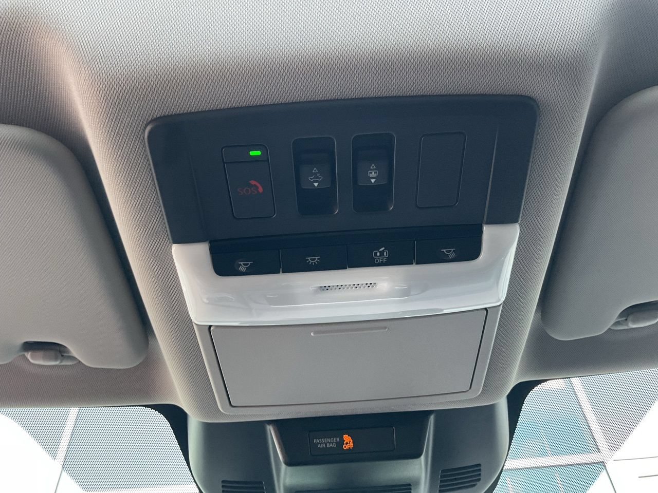 Used 2023 Nissan Rogue SL FWD image 18