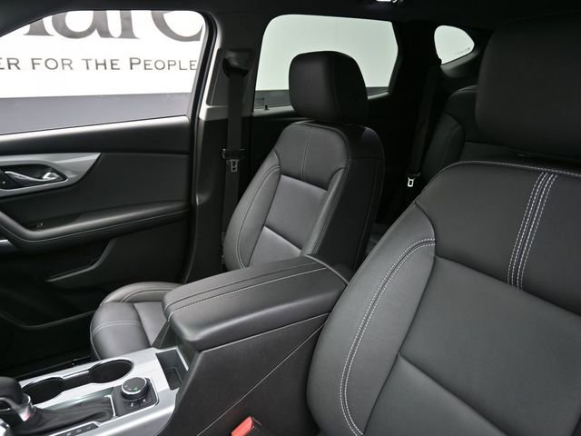 Used 2024 Chevrolet Blazer LT w/ LPO, Black Grille Bar Package image 16