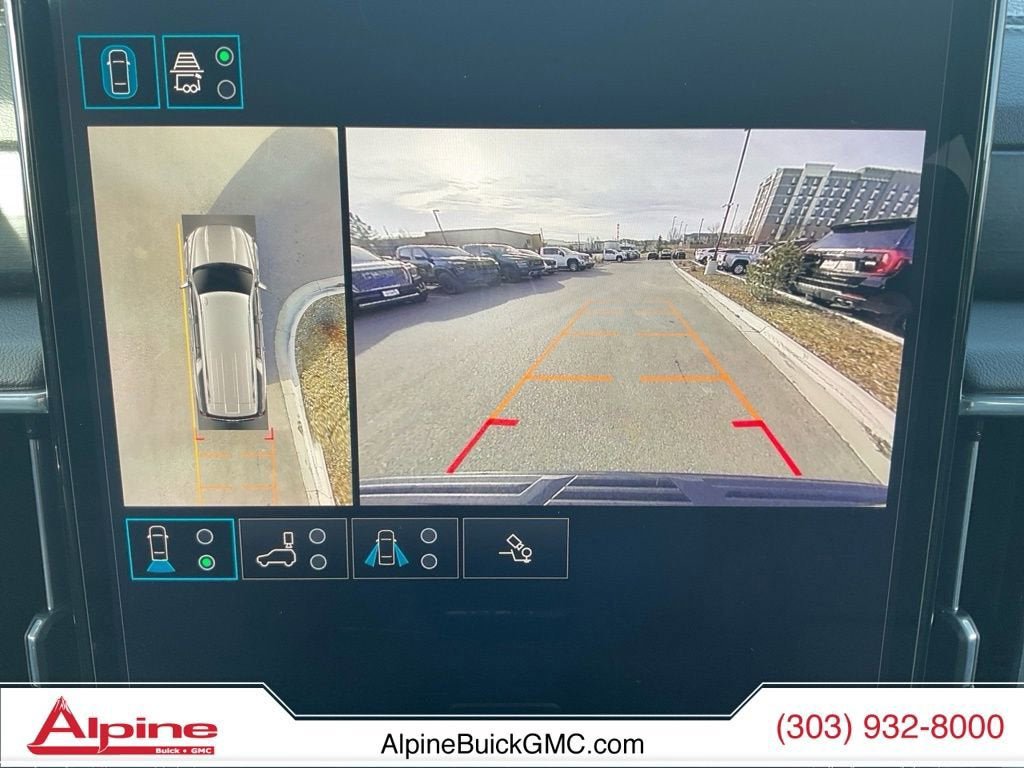 Used 2025 GMC Yukon XL Denali image 17