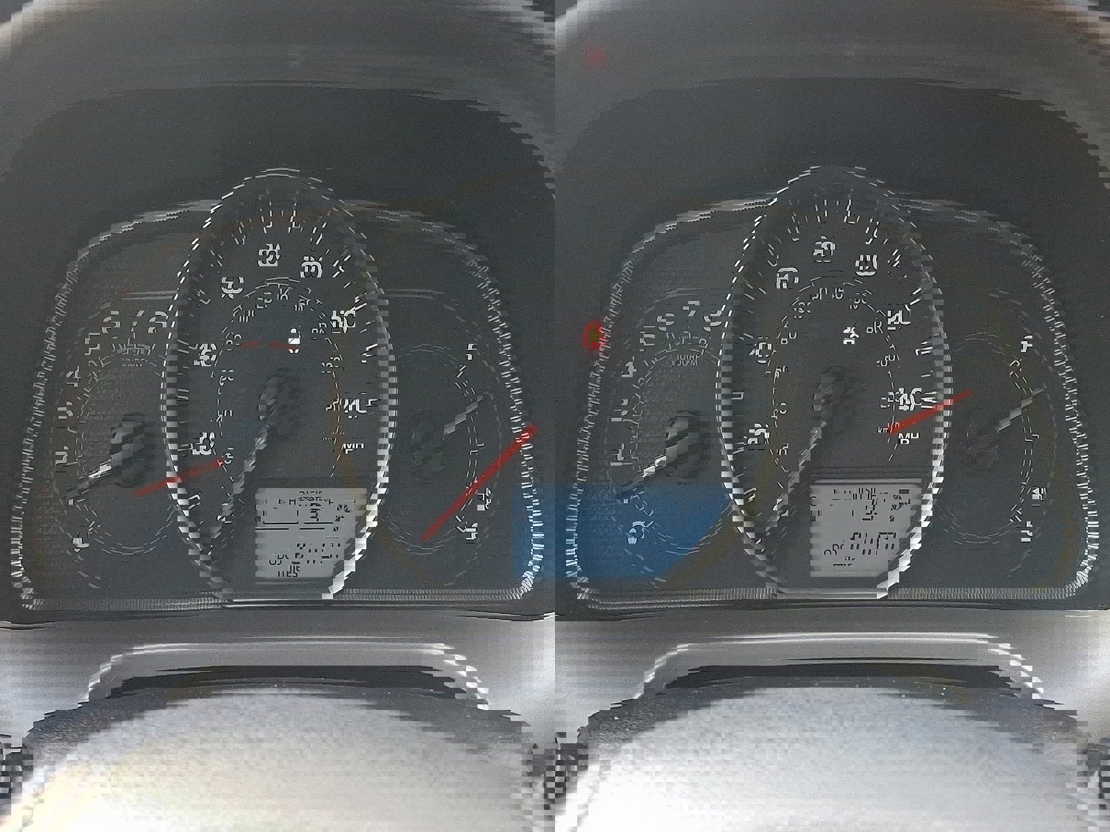 Used 2015 Toyota RAV4 LE image 19