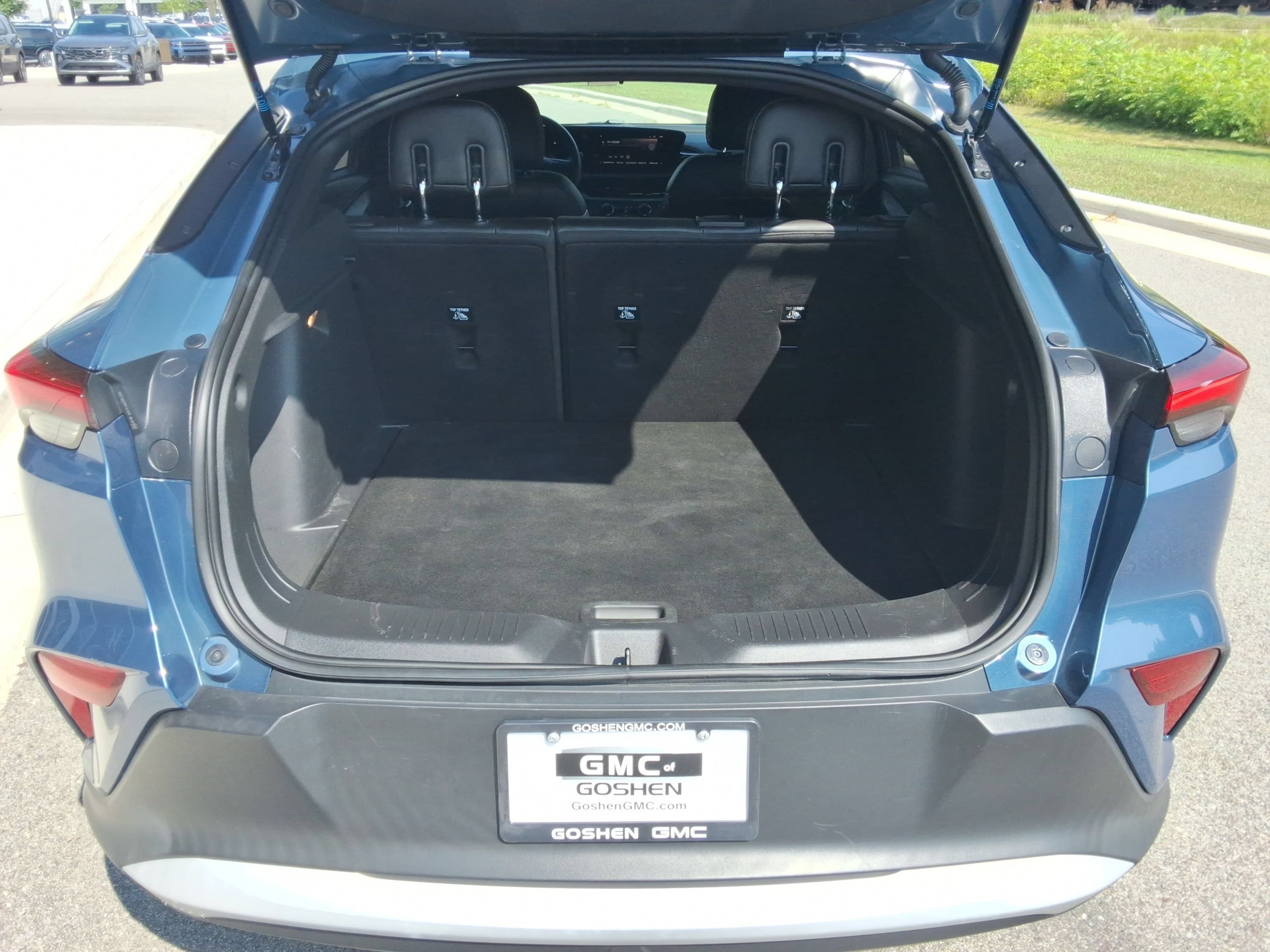 Used 2024 Buick Envista Preferred w/ Advanced Safety Package FWD image 31