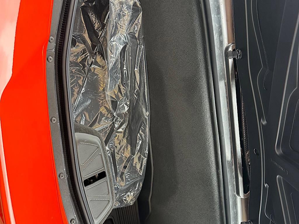 New 2026 Chevrolet Corvette Stingray Convertible w/ Z51 Performance Package image 11