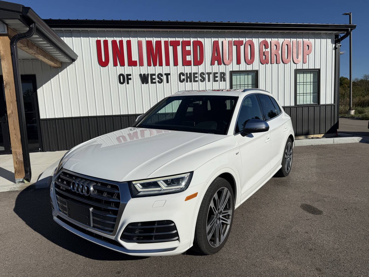 Used 2018 Audi SQ5 Premium Plus w/ S Sport Package AWD/4WD image 1