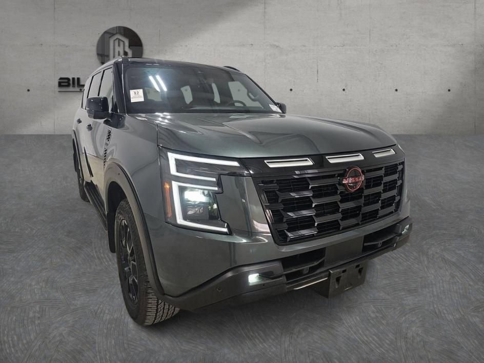Used 2025 Nissan Armada PRO-4X image 2