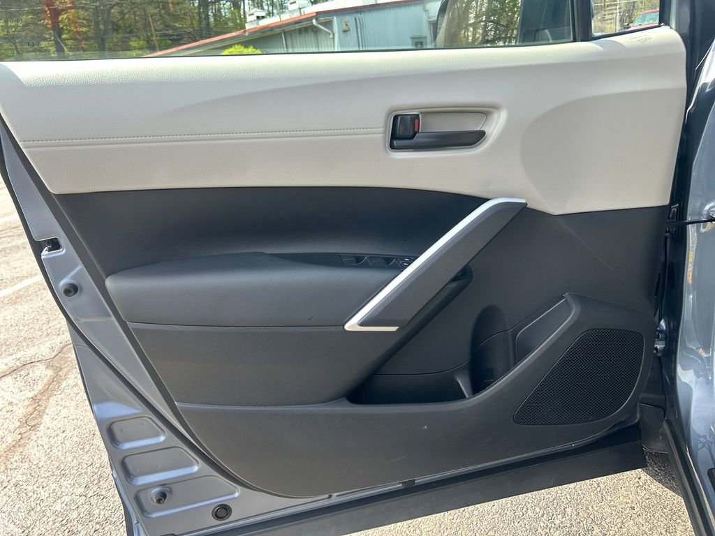 Certified 2025 Toyota Corolla Cross L FWD image 18