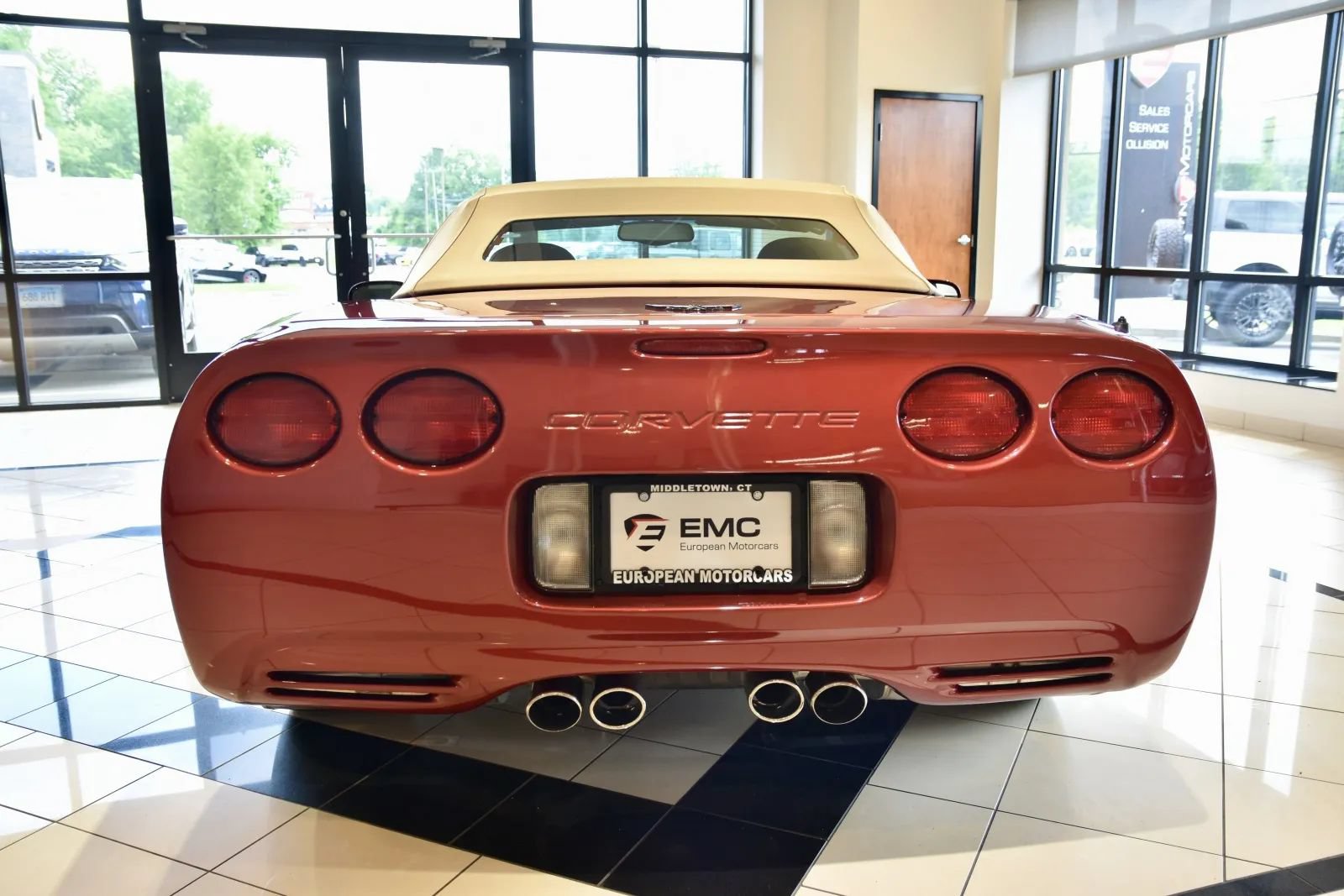 Used 2004 Chevrolet Corvette Convertible w/ Preferred Equipment Group RWD image 5
