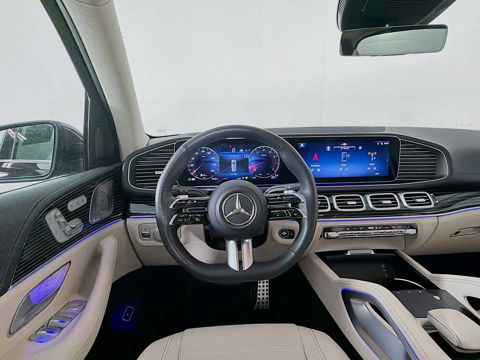Used 2024 Mercedes-Benz GLS 580 4MATIC image 12