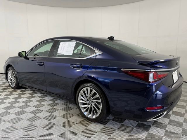 Used 2023 Lexus ES 350 Luxury w/ Accessory Package (Z1) image 4