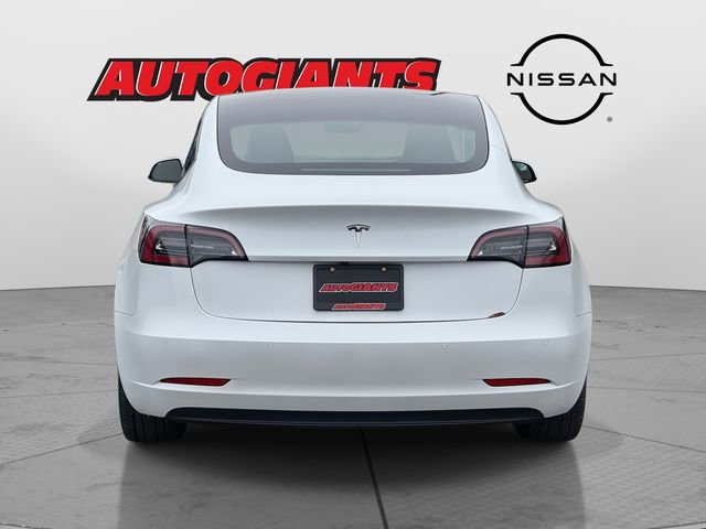 Used 2021 Tesla Model 3 Standard Range Plus image 4