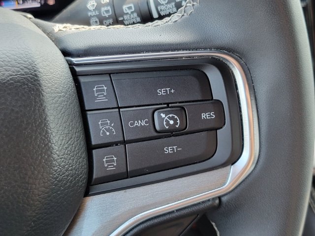 Used 2024 Jeep Wagoneer Series II AWD/4WD image 17