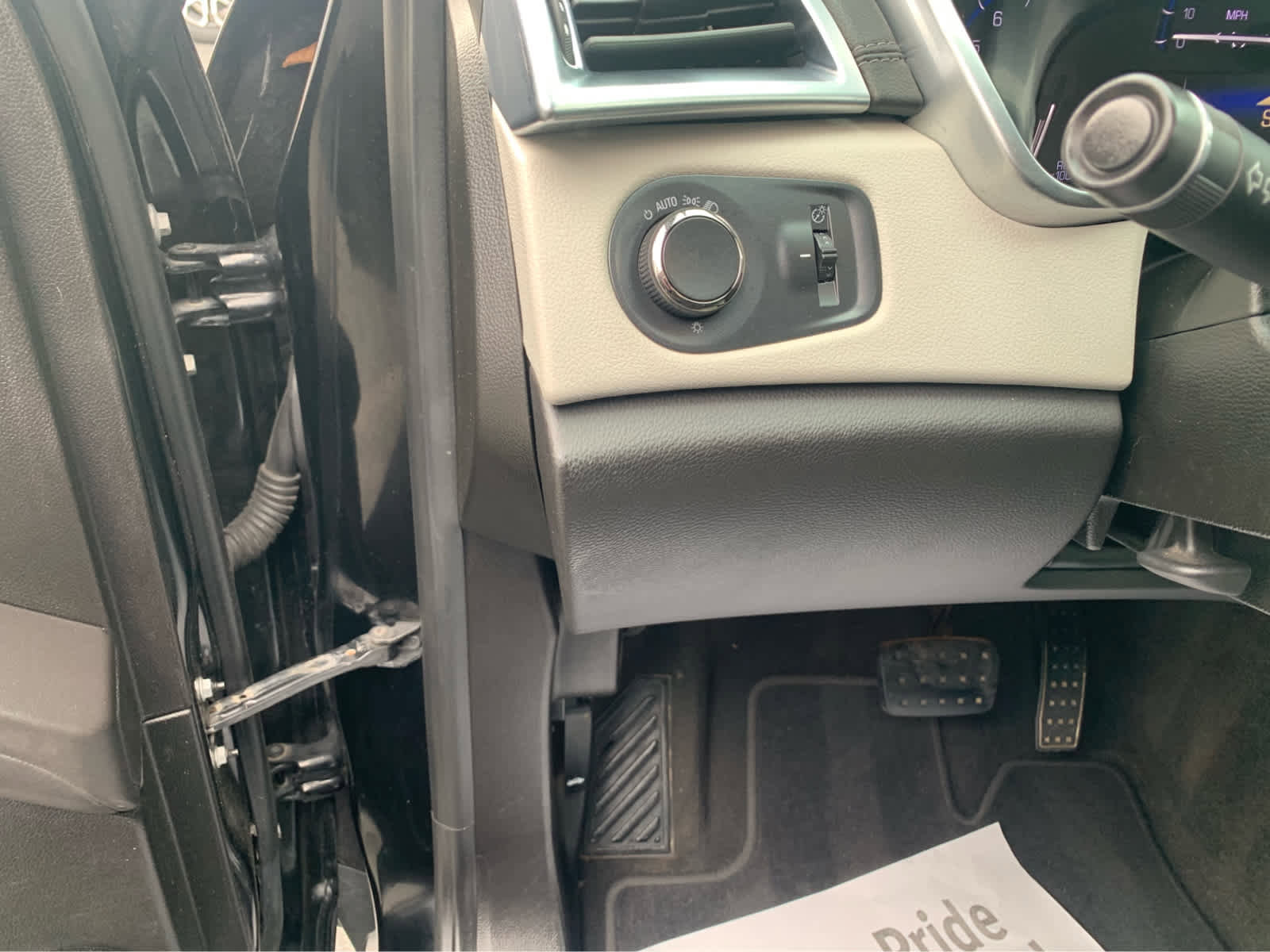 Used 2016 Cadillac SRX FWD image 14