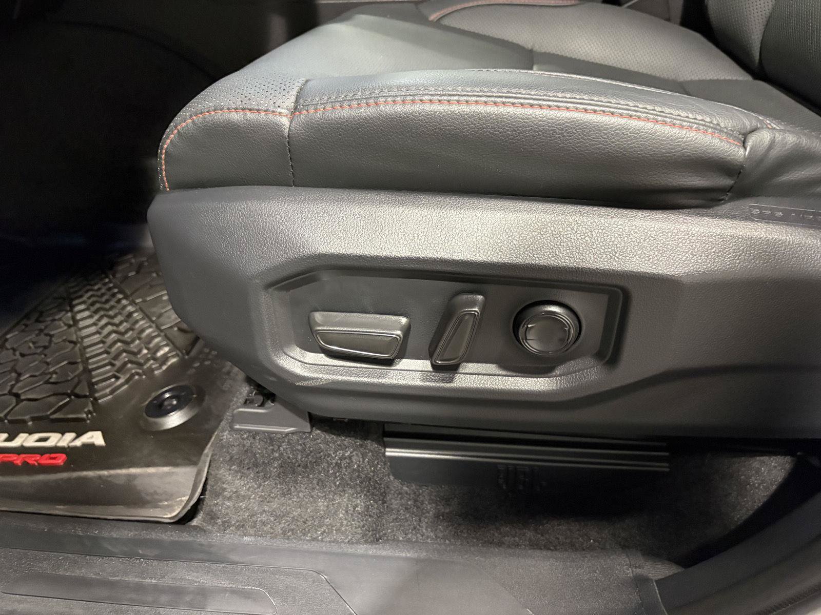 Used 2026 Toyota Sequoia TRD Pro AWD/4WD image 31